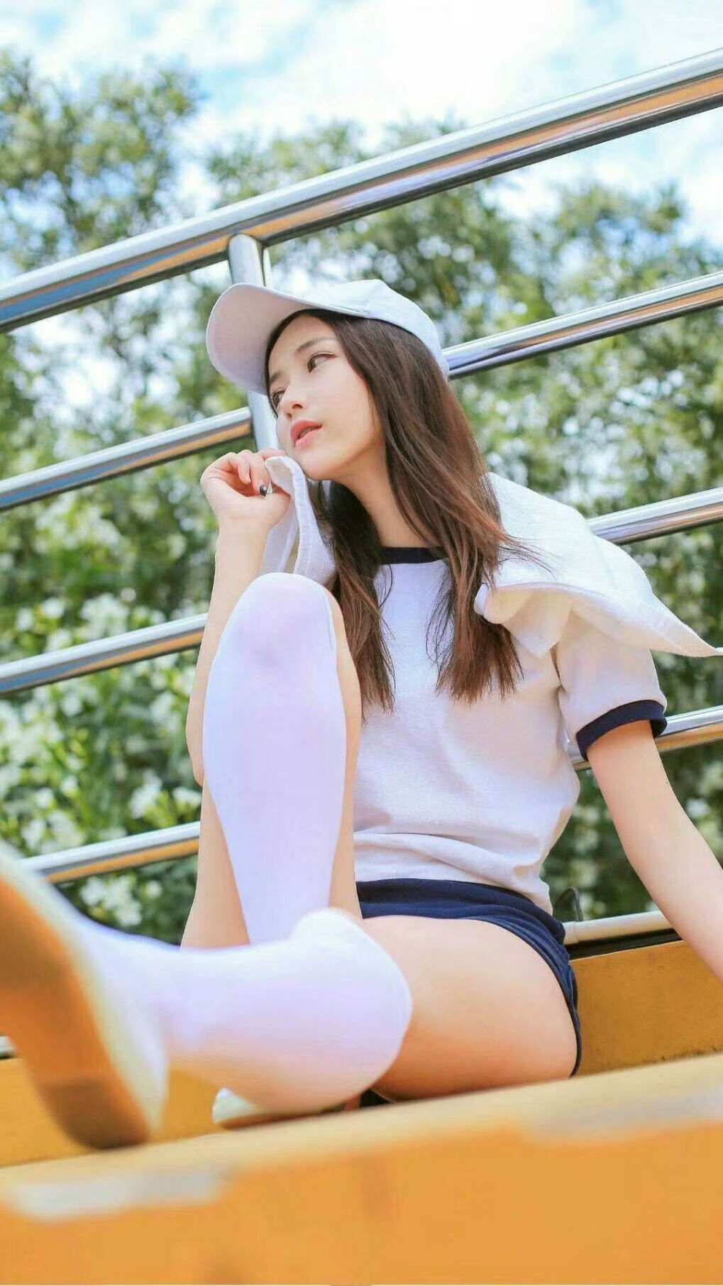 开云网站-伯恩茅斯主场迎战埃弗顿，士气高昂再掀热潮，伯恩茅斯转会消息