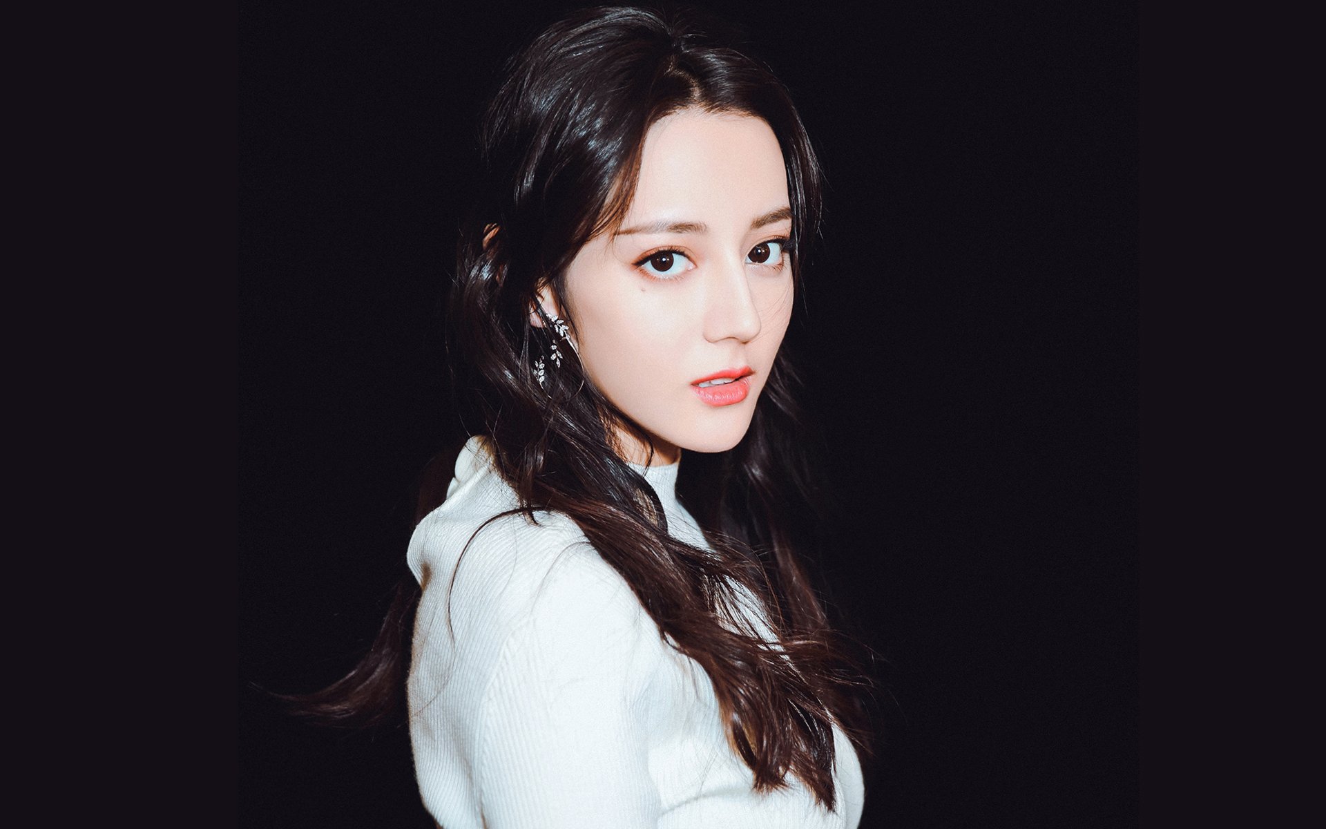 开云-乔纳·隆戈的单场表现，改变了全球对橄榄球的认知，乔纳德是谁