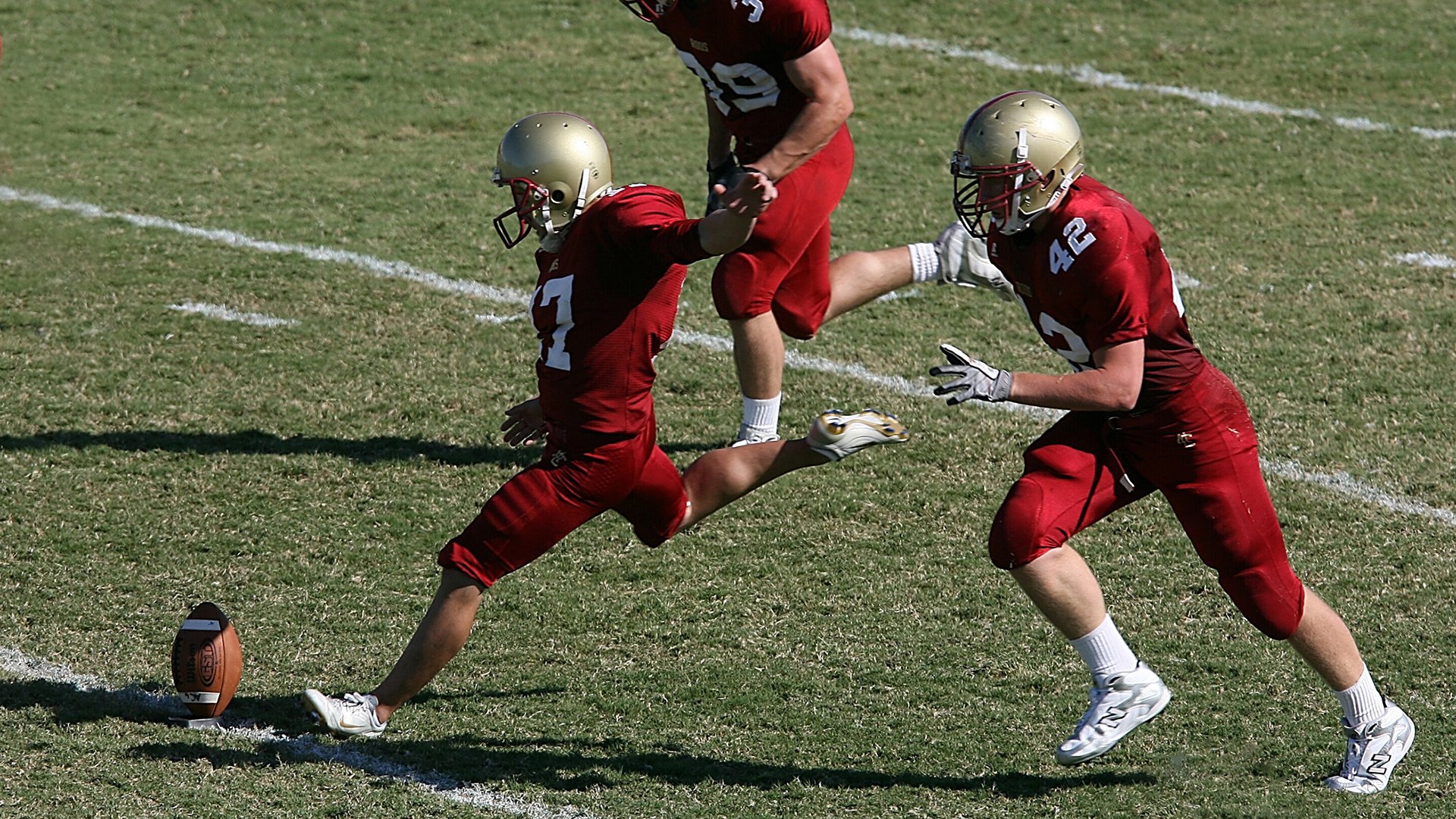 开云官方-欧洲杯战术创新：复杂布阵引领新风尚，欧洲杯技术